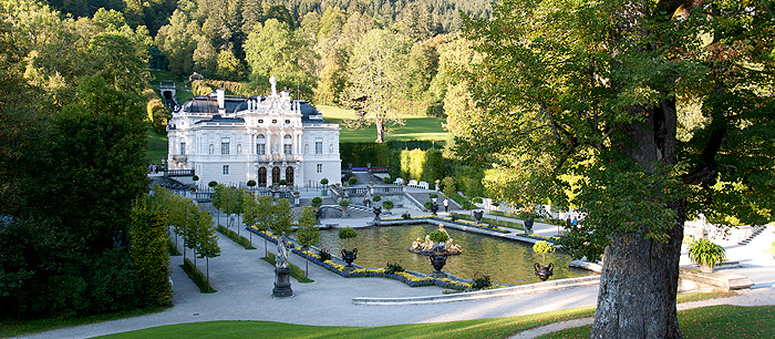 Picture: Linderhof Palace today
